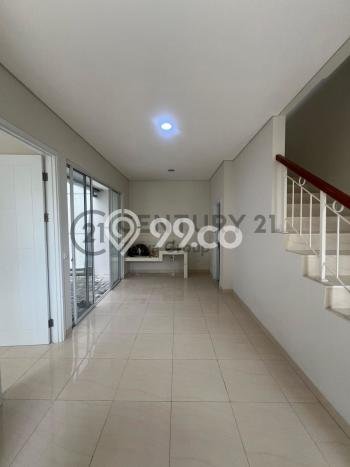 Rumah Modern Cantik 3 KT Bisa Langsung Pindah di BSD Rumah Modern Cantik 3 KT Bisa Langsung Pindah di BSD