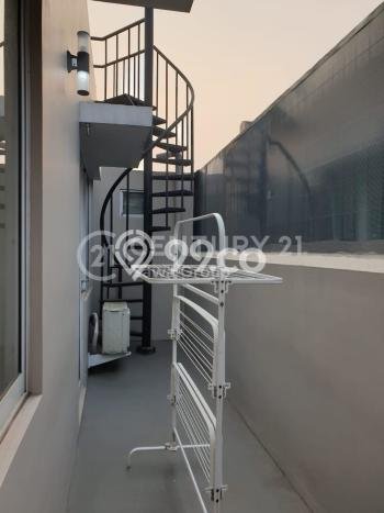 Ready to Use! Luxury House LT 96m2 Desain Elegan di Gading Serpong Ready to Use! Luxury House LT 96m2 Desain Elegan di Gading Serpong