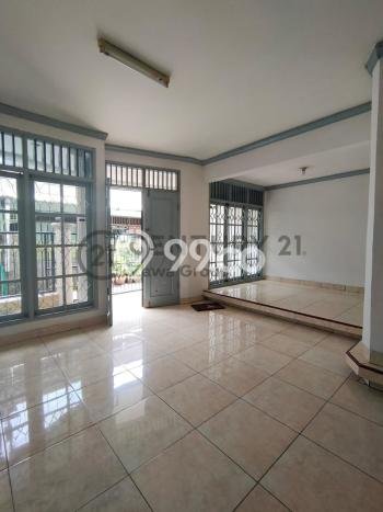 Dijual Rumah Modern 3 KT di Tanjung Duren, Jakarta Barat Dijual Rumah Modern 3 KT di Tanjung Duren, Jakarta Barat