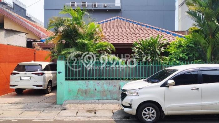 Hot Offer Hunian Mewah Ideal dan Luas di Menteng, Jakarta Pusat Hot Offer Hunian Mewah Ideal dan Luas di Menteng, Jakarta Pusat