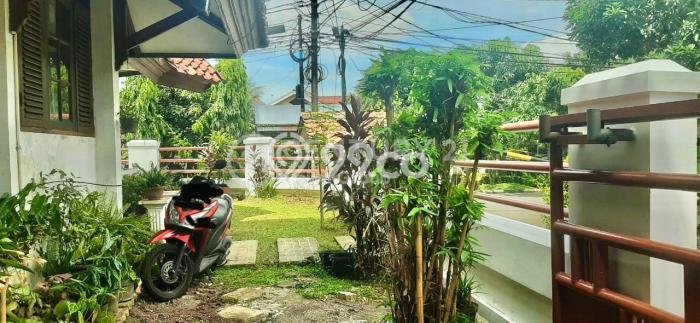 Rumah Elit Modern Tanpa Renovasi di Bintaro Tangerang Selatan Rumah Elit Modern Tanpa Renovasi di Bintaro Tangerang Selatan
