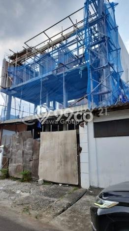 Rumah Elit Modern Tanpa Renovasi di Tanjung Duren Jakarta Barat Rumah Elit Modern Tanpa Renovasi di Tanjung Duren Jakarta Barat