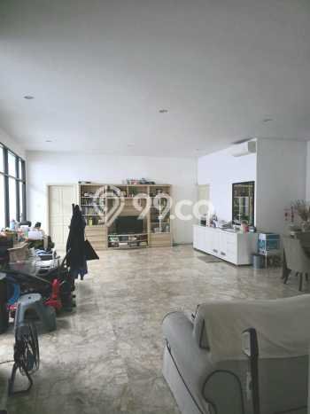 For Sale! Luxury House LT 275m2 Desain Modern di Intercon For Sale! Luxury House LT 275m2 Desain Modern di Intercon