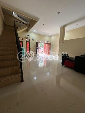 Komersial Bagus Dijual LB 700m2 Lokasi Strategis Jakarta Timur Area Cocok untuk Bisnis Komersial Bagus Dijual LB 700m2 Lokasi Strategis Jakarta Timur Area Cocok untuk Bisnis
