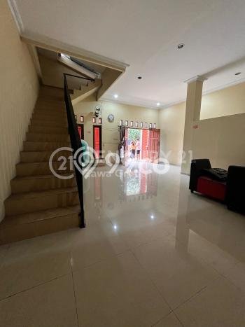 Komersial Bagus Dijual LB 700m2 Lokasi Strategis Jakarta Timur Area Cocok untuk Bisnis Komersial Bagus Dijual LB 700m2 Lokasi Strategis Jakarta Timur Area Cocok untuk Bisnis