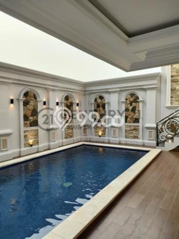 Rumah Eksklusif Siap Huni LT 247m2 di Mampang Prapatan, Jakarta Selatan Rumah Eksklusif Siap Huni LT 247m2 di Mampang Prapatan, Jakarta Selatan