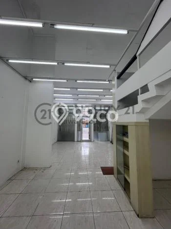 Disewakan Ruko di Kawasan Ramai Kemang Luas 400m2 Disewakan Ruko di Kawasan Ramai Kemang Luas 400m2