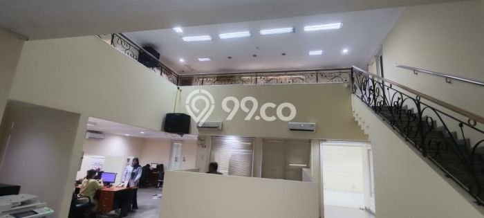 Unit Komersial disewakan di Kebayoran Baru Jakarta Selatan dengan LT 1145m2 / LB 2000m2 Unit Komersial disewakan di Kebayoran Baru Jakarta Selatan dengan LT 1145m2 / LB 2000m2