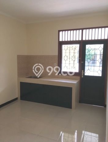 Hunian Elit LB 110m2 Siap Pakai Desain Elegan di Bintaro, Tangerang Selatan Hunian Elit LB 110m2 Siap Pakai Desain Elegan di Bintaro, Tangerang Selatan