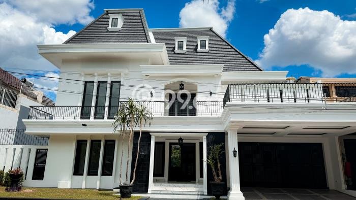 Rumah Luxury Modern Tanpa Renovasi di Bintaro Tangerang Selatan Rumah Luxury Modern Tanpa Renovasi di Bintaro Tangerang Selatan