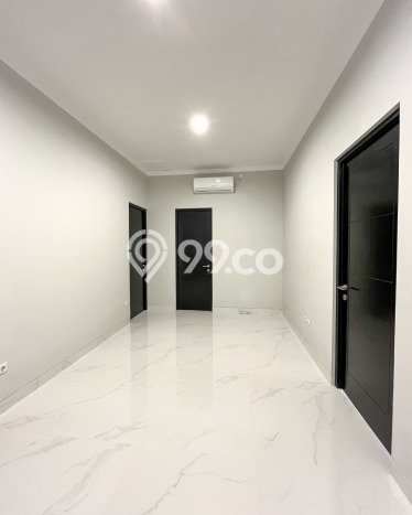 Ready to Use! Premium House LT 120m2 Desain Modern di Graha Raya Ready to Use! Premium House LT 120m2 Desain Modern di Graha Raya