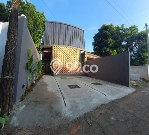 Jual Rumah Minimalis Bagus Punya 2 KT di Cilandak Jakarta Selatan SHM Jual Rumah Minimalis Bagus Punya 2 KT di Cilandak Jakarta Selatan SHM