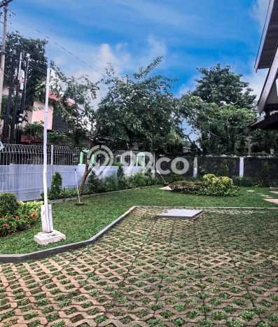 Ready to Use! Luxury House LT 660m2 Desain Elegan di Pondok Pinang Ready to Use! Luxury House LT 660m2 Desain Elegan di Pondok Pinang