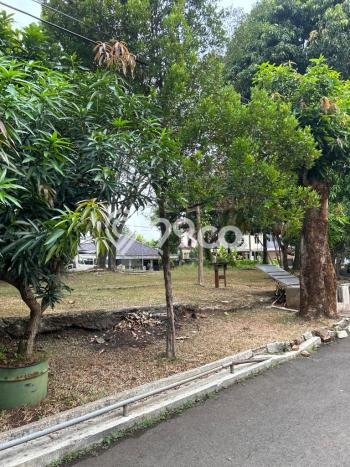 Rumah LT 163m² / LB 180m² Pemandangan Kota di Pondok Ranji, Tangerang Rumah LT 163m² / LB 180m² Pemandangan Kota di Pondok Ranji, Tangerang