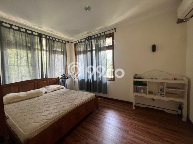 Rumah Elit Modern Siap Huni di Sektor 9-Bintaro Tangerang Selatan Rumah Elit Modern Siap Huni di Sektor 9-Bintaro Tangerang Selatan
