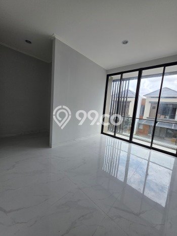 Rumah Luxury Modern Tanpa Renovasi di Pantai Indah Kapuk 2 Jakarta Utara Rumah Luxury Modern Tanpa Renovasi di Pantai Indah Kapuk 2 Jakarta Utara