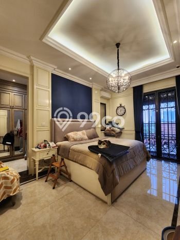 Dijual Rumah Luas Megah Dengan View Eksklusif di Kemang, Jakarta Selatan Dijual Rumah Luas Megah Dengan View Eksklusif di Kemang, Jakarta Selatan