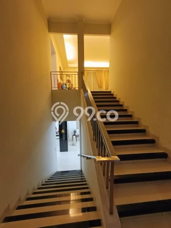 Rumah Luxury Modern Tanpa Renovasi di Pantai Indah Kapuk Jakarta Utara Rumah Luxury Modern Tanpa Renovasi di Pantai Indah Kapuk Jakarta Utara