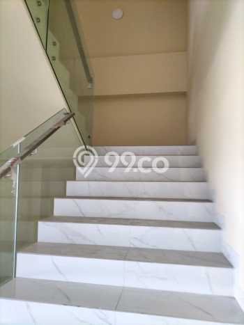 Kantor Dijual di Jakarta Selatan LT 965m2 & LB 4000m2 Lokasi Terbaik! Kantor Dijual di Jakarta Selatan LT 965m2 & LB 4000m2 Lokasi Terbaik!