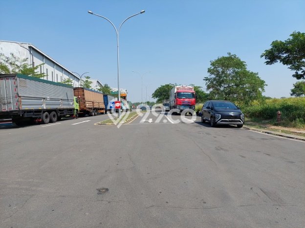 Kavling Tanah di Cikarang Pusat Dijual Luas 11118m2 Legalitas - Kavling Tanah di Cikarang Pusat Dijual Luas 11118m2 Legalitas -