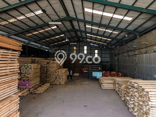 Unit Gudang Dijual di Cakung Jakarta Timur Luas Tanah 4300m2, Luas Bangunan 3000m2 Unit Gudang Dijual di Cakung Jakarta Timur Luas Tanah 4300m2, Luas Bangunan 3000m2