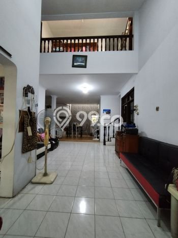 Rumah Elit Modern Siap Huni di Taman Meruya Jakarta Barat Rumah Elit Modern Siap Huni di Taman Meruya Jakarta Barat