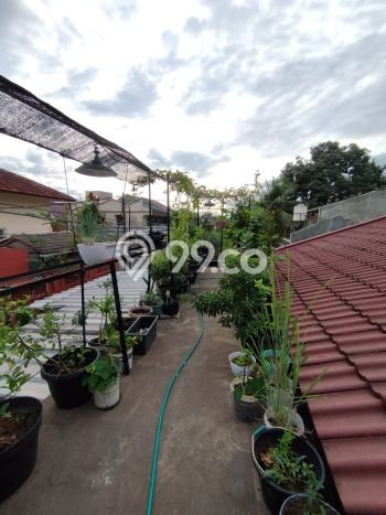 Rumah Elit Modern Siap Huni di Taman Meruya Jakarta Barat Rumah Elit Modern Siap Huni di Taman Meruya Jakarta Barat