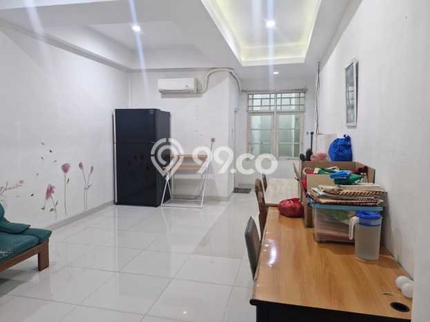 Ruko Dijual di Jakarta Barat LT 56m2 & LB 168m2 Lokasi Terbaik! Ruko Dijual di Jakarta Barat LT 56m2 & LB 168m2 Lokasi Terbaik!