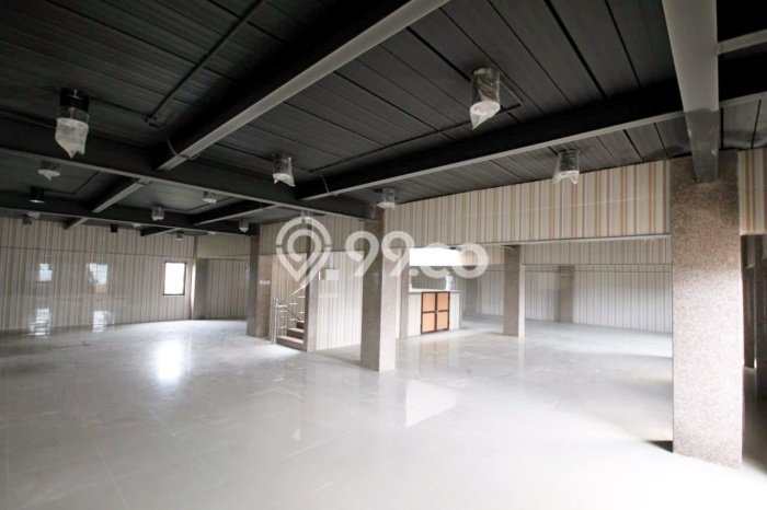 Untuk Dijual! Ruko di Tubagus Angke Jakarta Barat LT 68m2 / LB 272m2 Kawasan Bisnis Untuk Dijual! Ruko di Tubagus Angke Jakarta Barat LT 68m2 / LB 272m2 Kawasan Bisnis