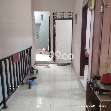 Rumah Modern 4 KT di Cikini Jakarta Pusat Rumah Modern 4 KT di Cikini Jakarta Pusat