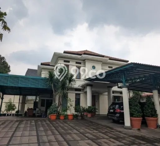 Dijual Rumah Premium dengan Fasilitas Sekitar Lengkap di Cilandak, Jakarta Selatan Dijual Rumah Premium dengan Fasilitas Sekitar Lengkap di Cilandak, Jakarta Selatan