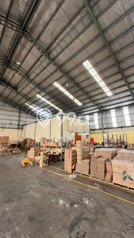 Gudang untuk Disewa di Pusat Surabaya Luas Bangunan 3580m2 Gudang untuk Disewa di Pusat Surabaya Luas Bangunan 3580m2