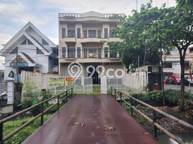 Ruko Bagus Dijual LB 550m2 Lokasi Strategis Surabaya Area Cocok untuk Berbisnis Ruko Bagus Dijual LB 550m2 Lokasi Strategis Surabaya Area Cocok untuk Berbisnis