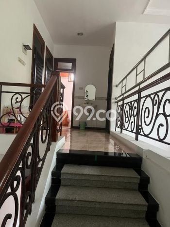 Rumah Eksklusif Dijual LT 278m2 di Dukuh Pakis, Surabaya Rumah Eksklusif Dijual LT 278m2 di Dukuh Pakis, Surabaya