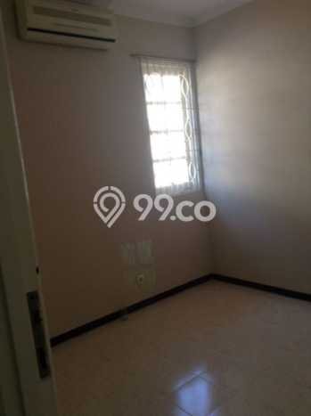 Dijual Hunian Rumah Terawat 4 Kamar di Pakuwon Indah, Surabaya Dijual Hunian Rumah Terawat 4 Kamar di Pakuwon Indah, Surabaya