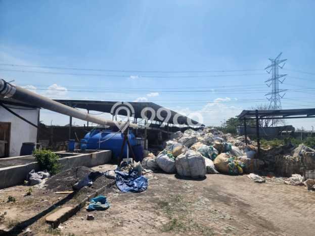 Unit Gudang Dijual di Menganti Gresik Luas Tanah 2950m2, Luas Bangunan 540m2 Unit Gudang Dijual di Menganti Gresik Luas Tanah 2950m2, Luas Bangunan 540m2
