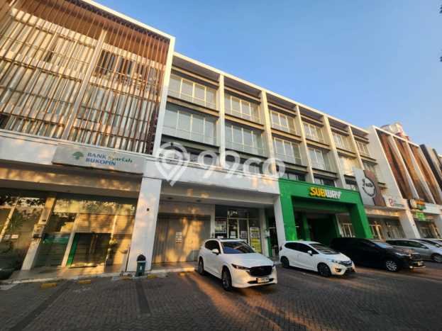 Ruko paling strategis disewakan di Rungkut Surabaya Ruko paling strategis disewakan di Rungkut Surabaya