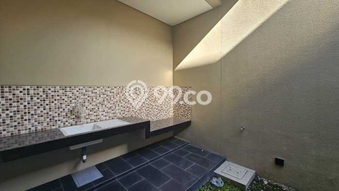 Ready to Use! Luxury House LT 120m2 Desain Elegan di Citraland Ready to Use! Luxury House LT 120m2 Desain Elegan di Citraland