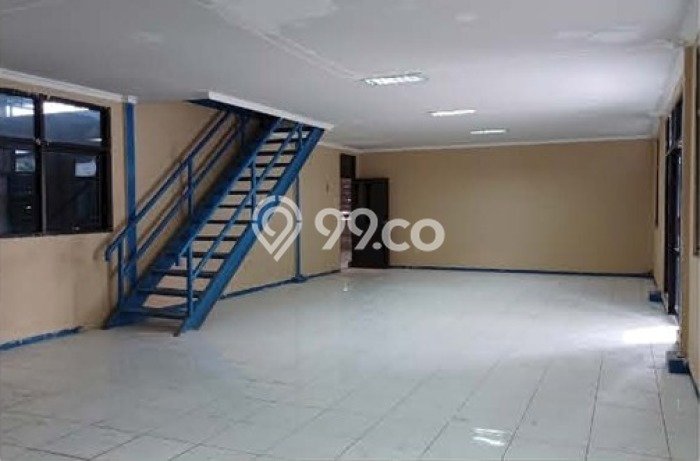 AREA KOMERSIAL! Gudang Disewakan Kawasan Rungkut Industri, Luas 1158m², Area Utama, Siap Usaha AREA KOMERSIAL! Gudang Disewakan Kawasan Rungkut Industri, Luas 1158m², Area Utama, Siap Usaha