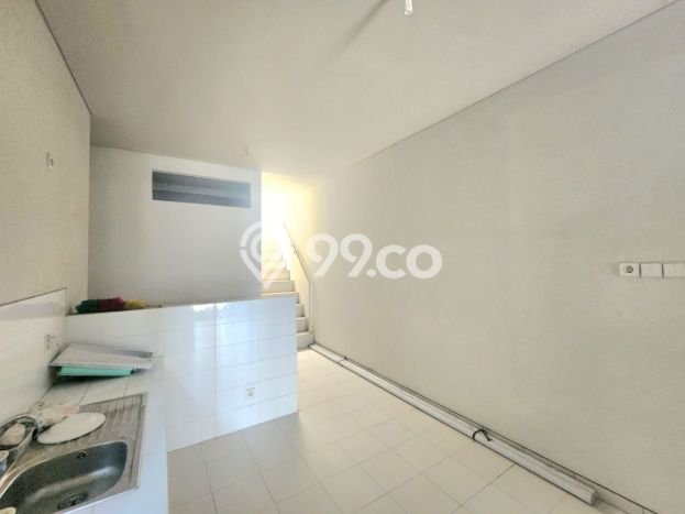 Rumah sewa siap pakai 4 KT di Wisata Bukit Mas, Surabaya Rumah sewa siap pakai 4 KT di Wisata Bukit Mas, Surabaya