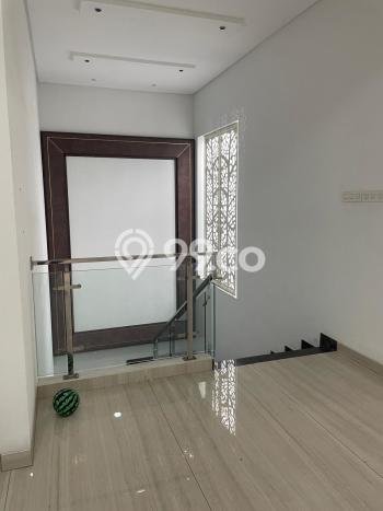 Jual Rumah Luas Megah Dengan View Eksklusif di Citraland, Surabaya Jual Rumah Luas Megah Dengan View Eksklusif di Citraland, Surabaya