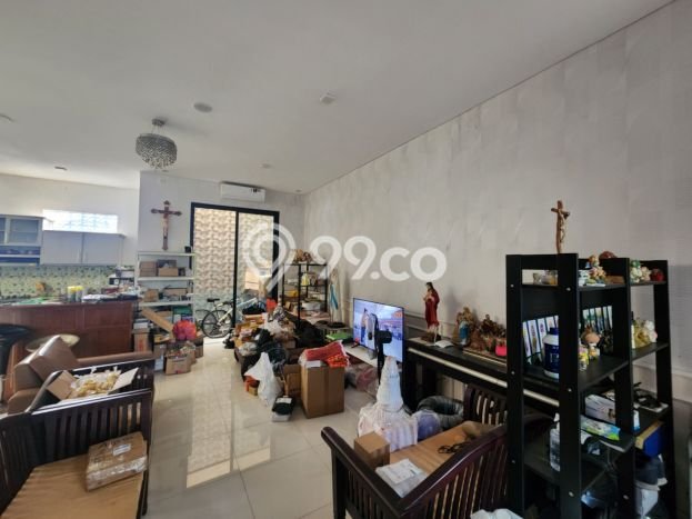 Rumah Elit Modern Siap Huni di Citraland Surabaya Rumah Elit Modern Siap Huni di Citraland Surabaya