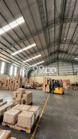 Gudang untuk Disewa di Pusat Surabaya Luas Bangunan 3580m2 Gudang untuk Disewa di Pusat Surabaya Luas Bangunan 3580m2