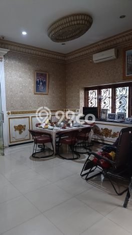 Jual Rumah Luas Elegan Dengan View Cantik di Surabaya Kota, Surabaya Jual Rumah Luas Elegan Dengan View Cantik di Surabaya Kota, Surabaya