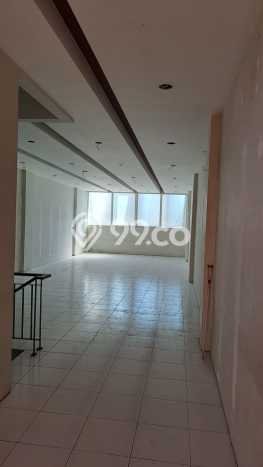 Ruko Disewa di Rungkut, Surabaya, LT 75m2 / LB 75m2 Ruko Disewa di Rungkut, Surabaya, LT 75m2 / LB 75m2