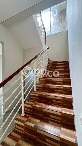 Dijual Hunian Rumah Nyaman 4 Kamar di Citraland, Surabaya Dijual Hunian Rumah Nyaman 4 Kamar di Citraland, Surabaya