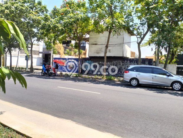 Tanah Disewa Strategis di Surabaya Luas 650m2 Tanah Disewa Strategis di Surabaya Luas 650m2