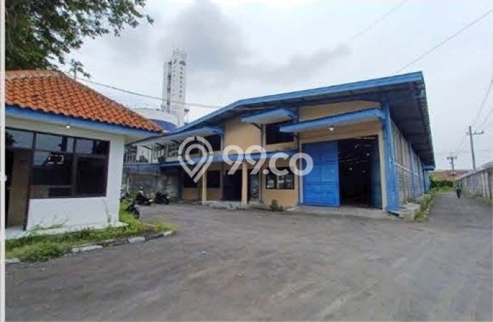 AREA KOMERSIAL! Gudang Disewakan Kawasan Rungkut Industri, Luas 1158m², Area Utama, Siap Usaha AREA KOMERSIAL! Gudang Disewakan Kawasan Rungkut Industri, Luas 1158m², Area Utama, Siap Usaha