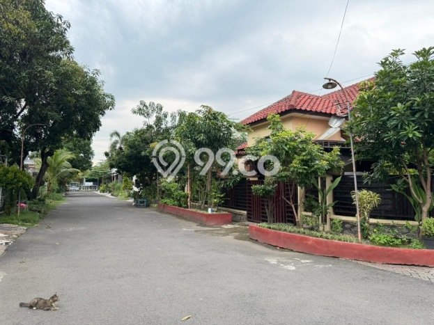 Jual Rumah Bagus Siap Huni LB 150m2 di Candi, Sidoarjo Jual Rumah Bagus Siap Huni LB 150m2 di Candi, Sidoarjo