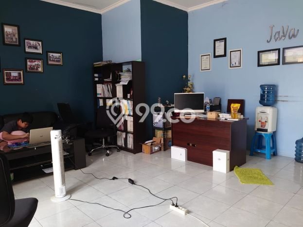 Gudang Area Strategis di Gedangan, Luas 408m2m², Ramai Gudang Area Strategis di Gedangan, Luas 408m2m², Ramai